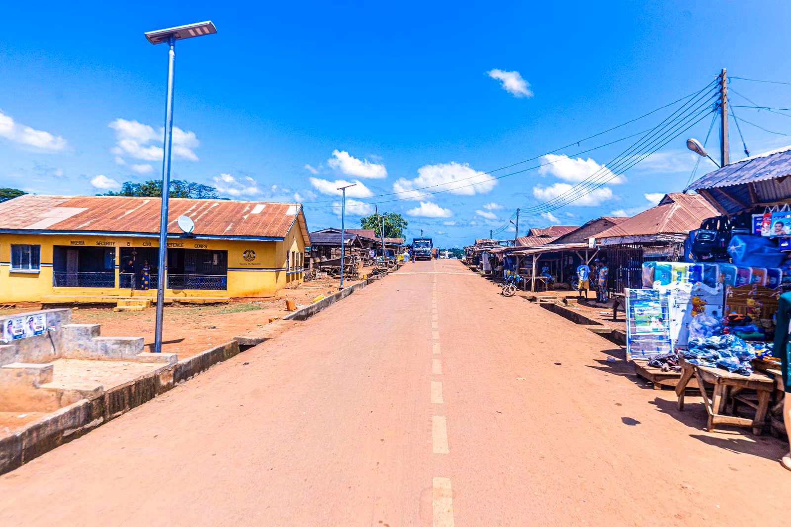 Oja agbe market road …. Ayetoro yewa north
