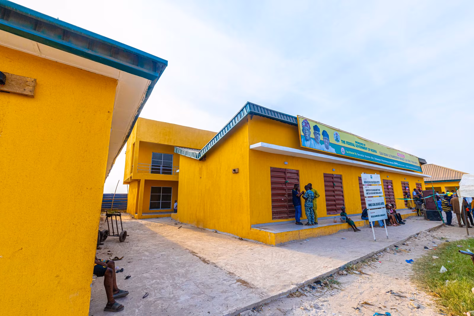 Oja odan ultramodern market yewa north